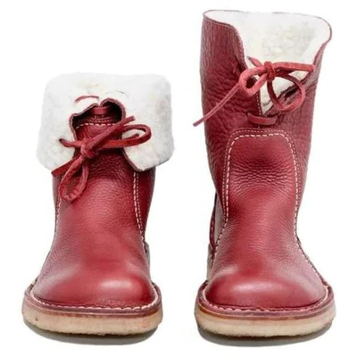 Boots with wool lining