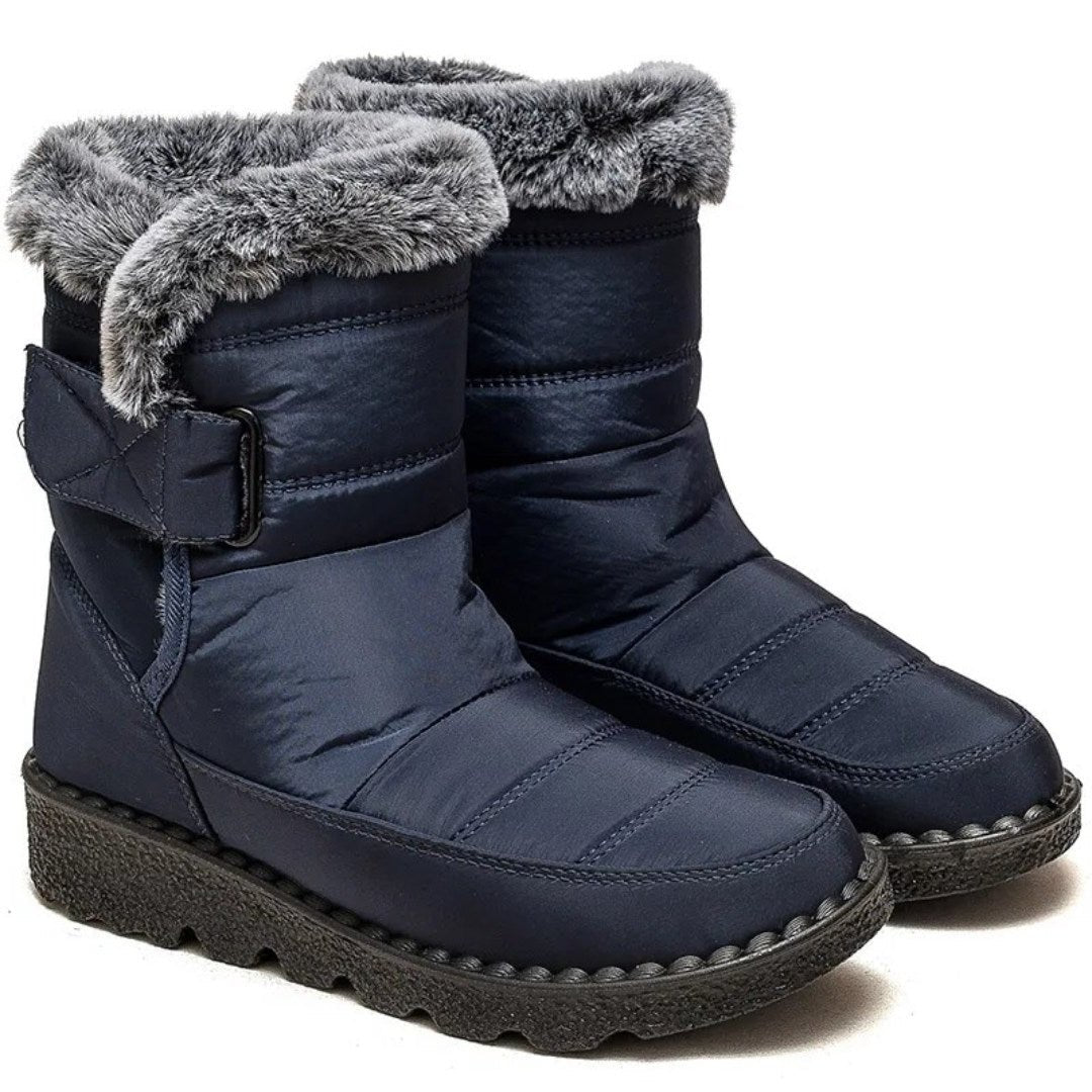 Waterproof heeled winter boots for women