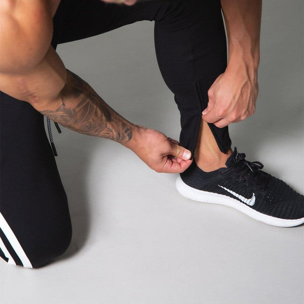 Fitted joggers with banded cuffs