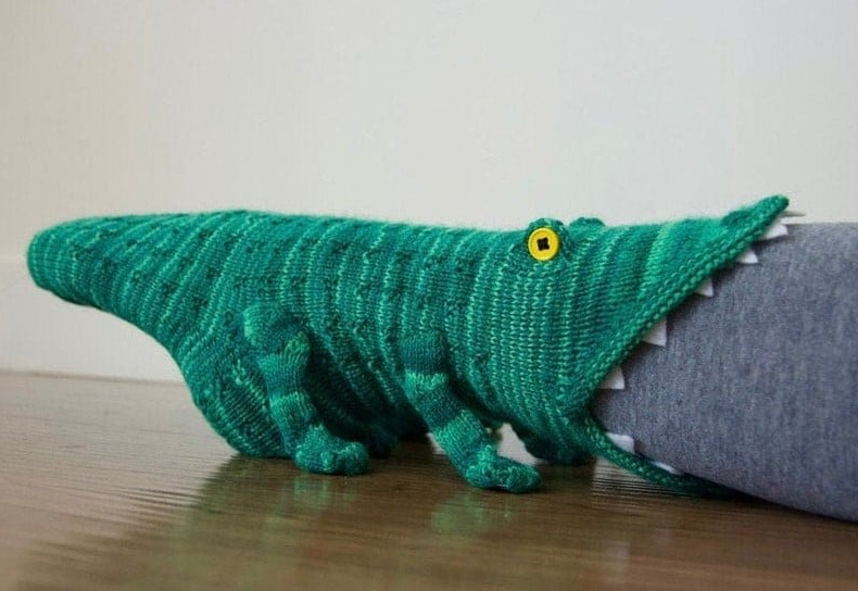 Crocodile Pattern 3D Knit Socks